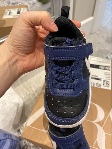 22 Beden mavi Renk Nike bebek ayakkabı