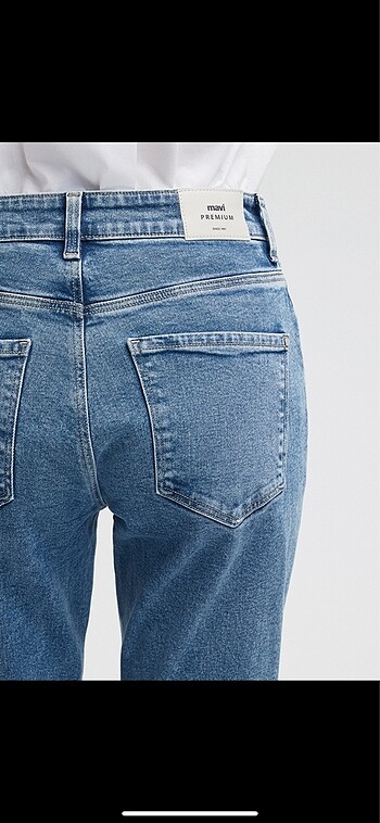 28 Beden Mavi jean