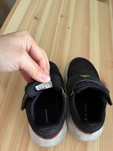 23 Beden Adidas spor ayakkabı