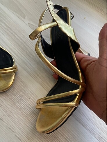 Zara 37 no gold ayakkabı