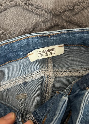 LC Waikiki 12-13 Yaş