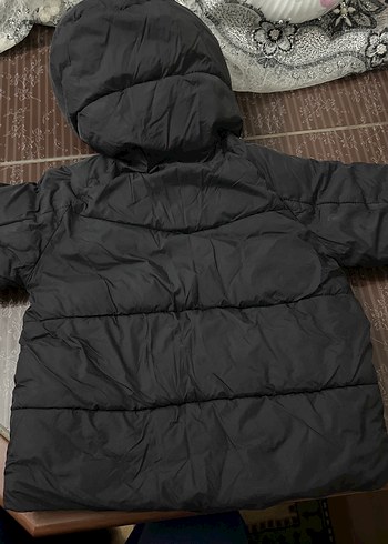 24-36 Ay Beden Erkek Çocuk Siyah Kapüşonlu Mont