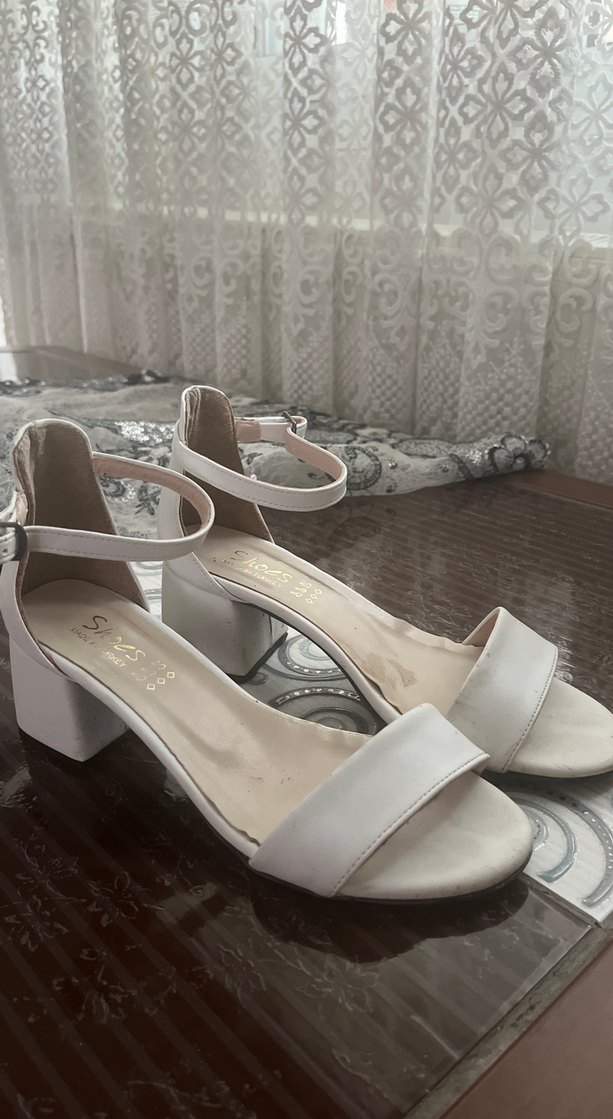 Beyaz Tokalı Blok Topuklu çocuk Abiye Ayakkabı - Görsel 3