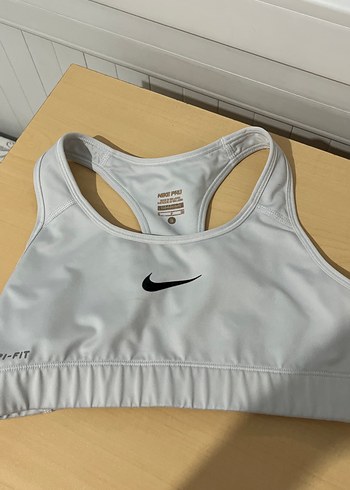 Nike Beyaz Sporcu Sütyeni
