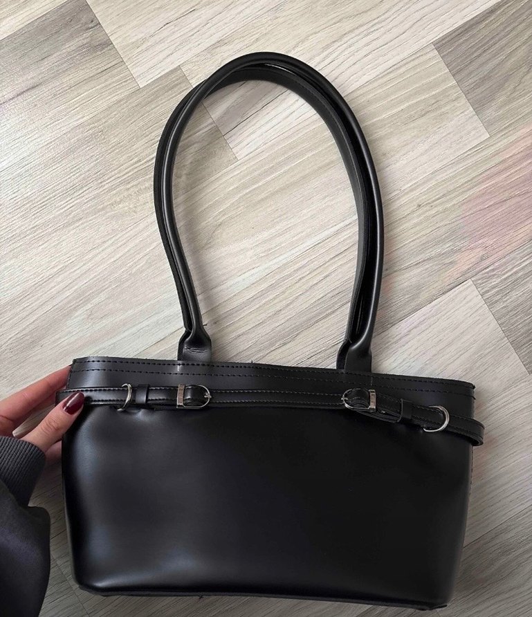 Klasik Siyah Deri Tokalı Kadın Çanta - Görsel 4