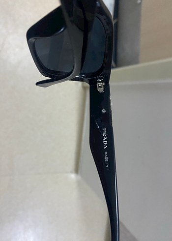 Prada Siyah Tokalı Kadın Güneş Gözlüğü - Görsel 5
