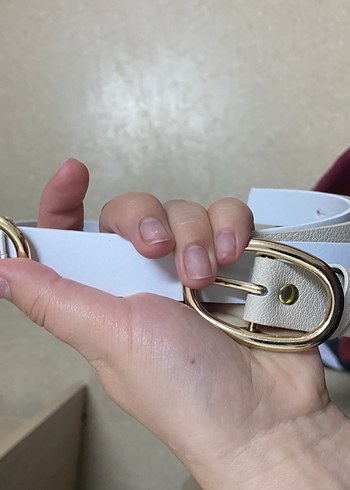 Bej ve beyaz Elastik Deri Kadın Kemer 2 li - Görsel 7