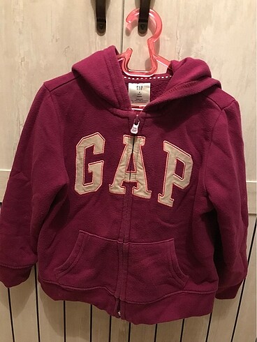 GAP çocuk hırka