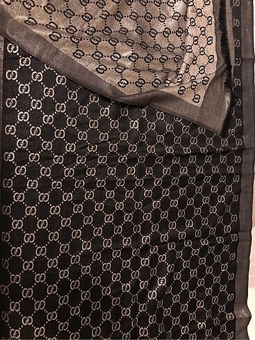 Gucci simli şal