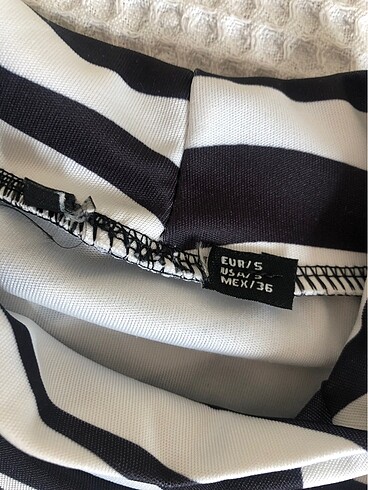 Bershka crop - Görsel 3