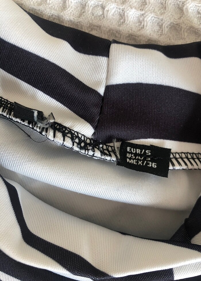 Bershka crop - Görsel 3