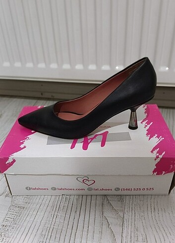 37 Beden Siyah stiletto