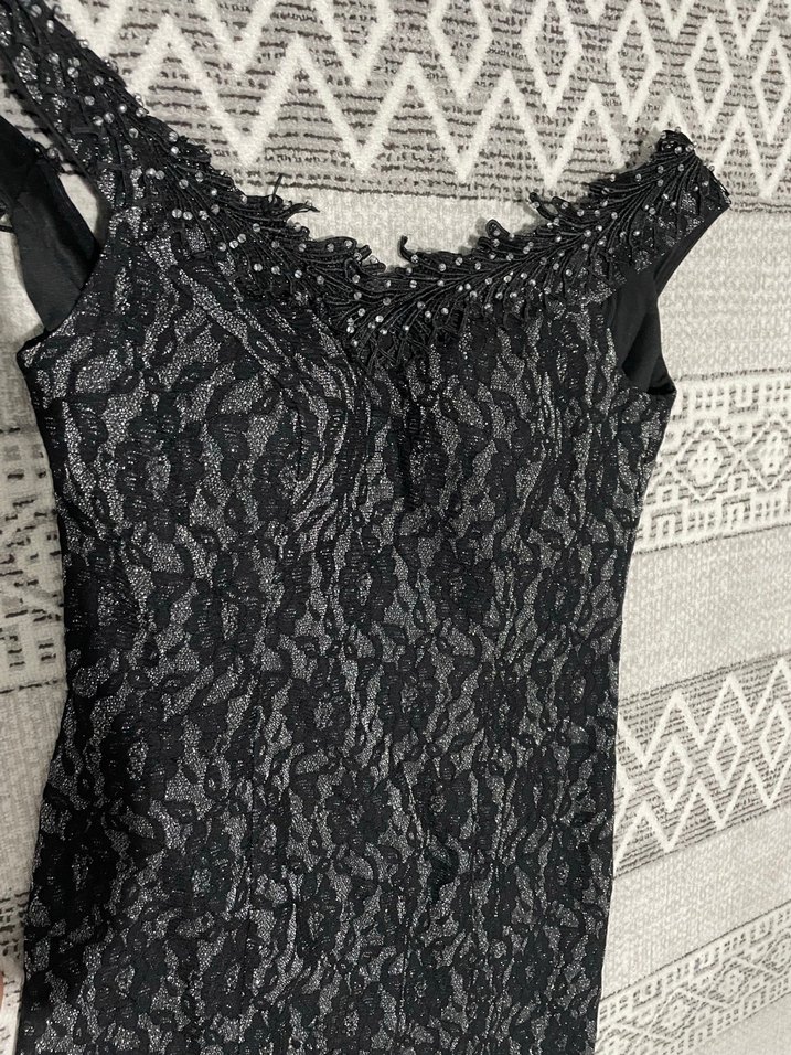 Dantel Detaylı Siyah Uzun Gotik Elbise - Görsel 2