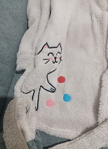 m Beden Peluş sabahlık 
