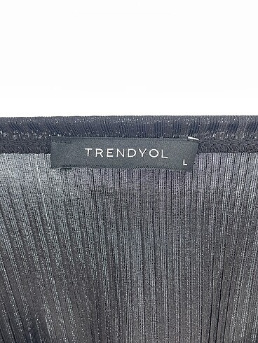 l Beden siyah Renk Trendyol & Milla Bluz %70 İndirimli.