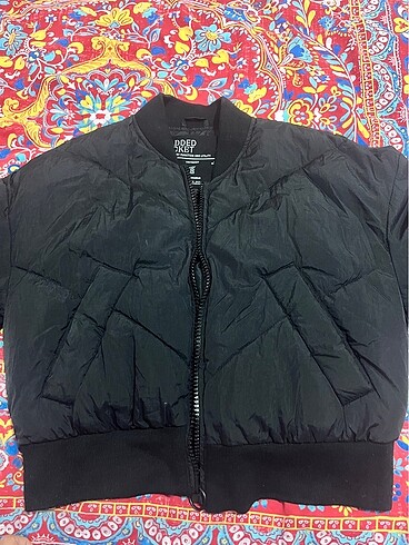 m Beden Stradivarius bomber Siyah kısa mont ceket
