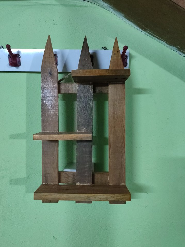 Bej Çocuk Rafı, Koyu Tonlu Ahşap - Görsel 2