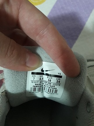 38 Beden beyaz Renk Orjinal nike