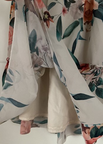 H&M Kız Çocuk Çiçekli Fırfırlı Bohem elbise - Görsel 3