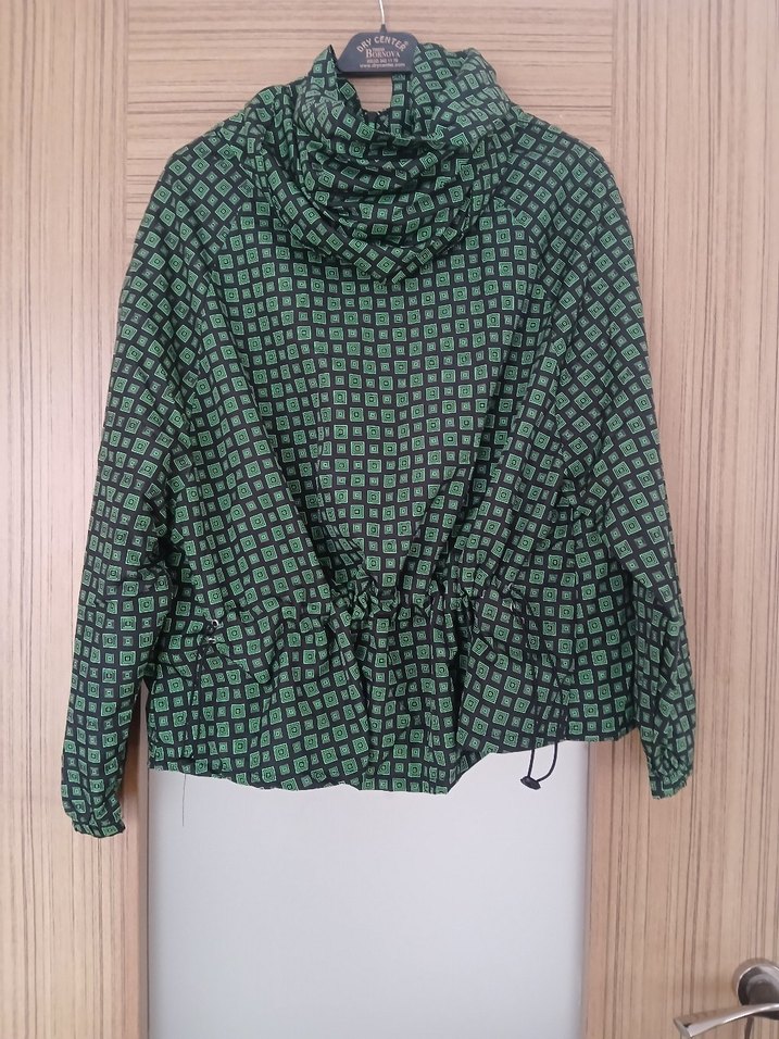 Yeşil Desenli Fermuarlı Kadın Ceket - Görsel 3