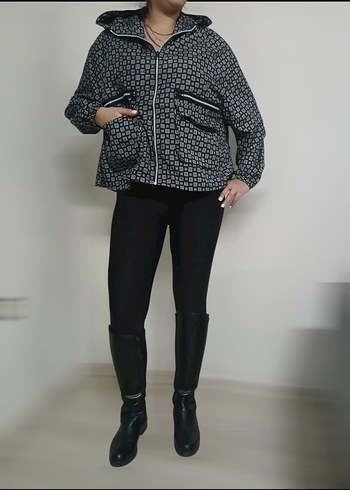 Siyah Kemerli Midi Kadın yağmurluk,rüzgarlık kapşonlu - Görsel 2