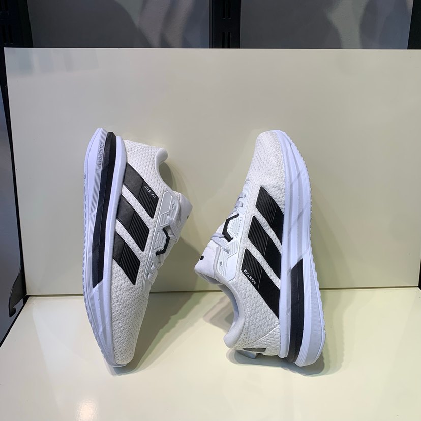 ADİDAS ADİSTAR BEYAZ SPOR AYAKKABI - Görsel 2