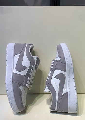 NİKE AİR JORDAN KISA GRİ BEYAZ SNKEAR - Görsel 3