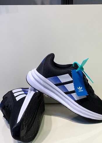 Adidas 42