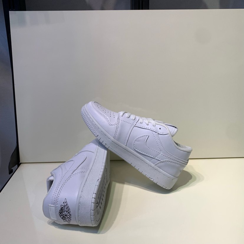 NİKE AİR JORDAN KISA BEYAZ SNKEAR - Görsel 4