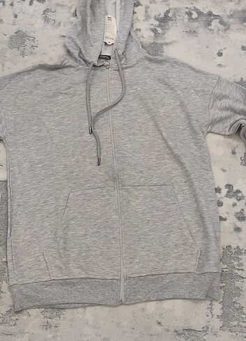 l Beden FERMUARLI SWEATSHİRT