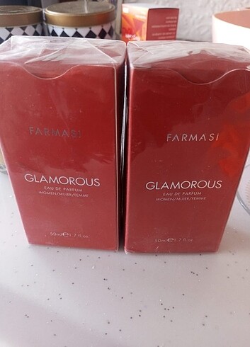 Glamours sensational 