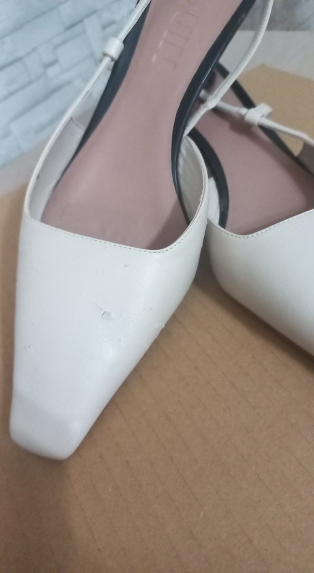 Beyaz Minimalist İnce Topuklu Kadın Ayakkabı - Görsel 3