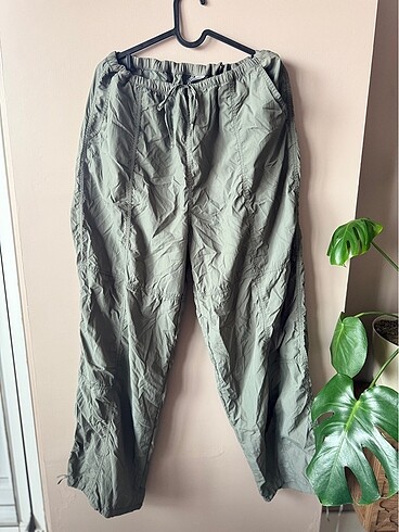H&M paraşüt pantolon