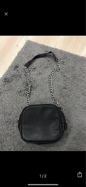 Bershka gümüş zincirli çanta