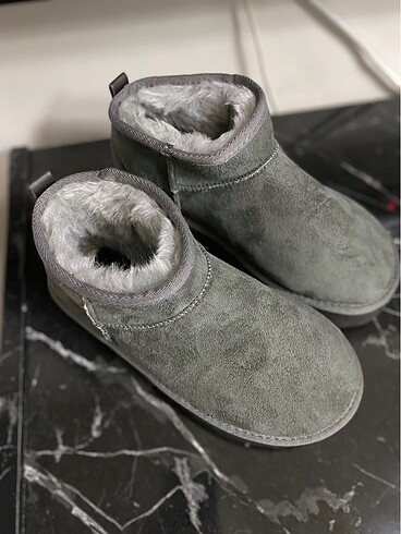 Ugg platform gri