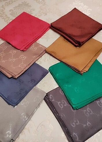 Gucci G desen eşarp 
