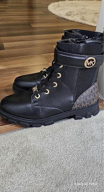 Orijinal michael kors bot