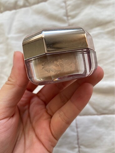 Fenty Beauty Fenty Pudra