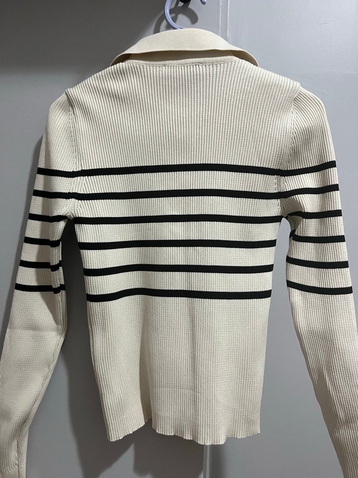 Beyaz Çizgili Polo Yaka Kadın Triko Kazak - Görsel 3