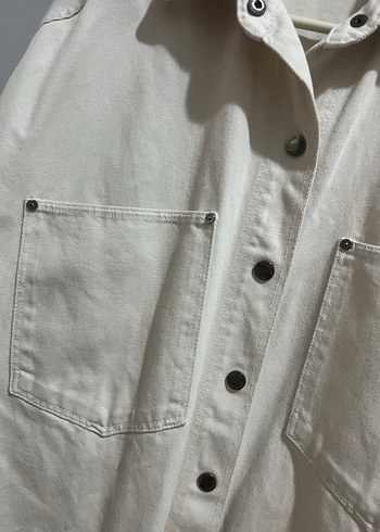 Pamuklu Beyaz Düğmeli Uzun Kollu Gömlek - Görsel 3