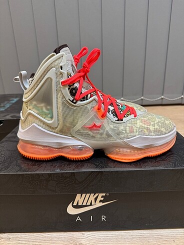 Nike LEBRON XIX LeBron19 Basketbol Ayakkabısı