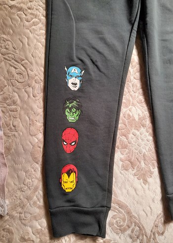 8 Yaş Beden lcwaikiki eşofman altı