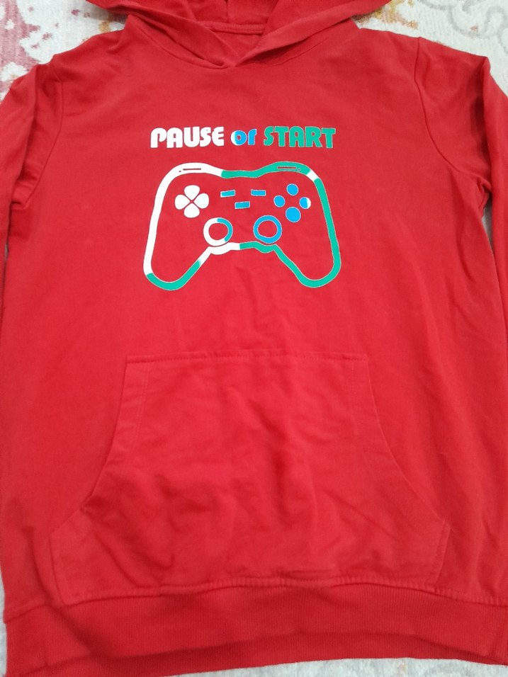 Kırmızı Kapüşonlu Erkek Çocuk Sweatshirt - Görsel 2