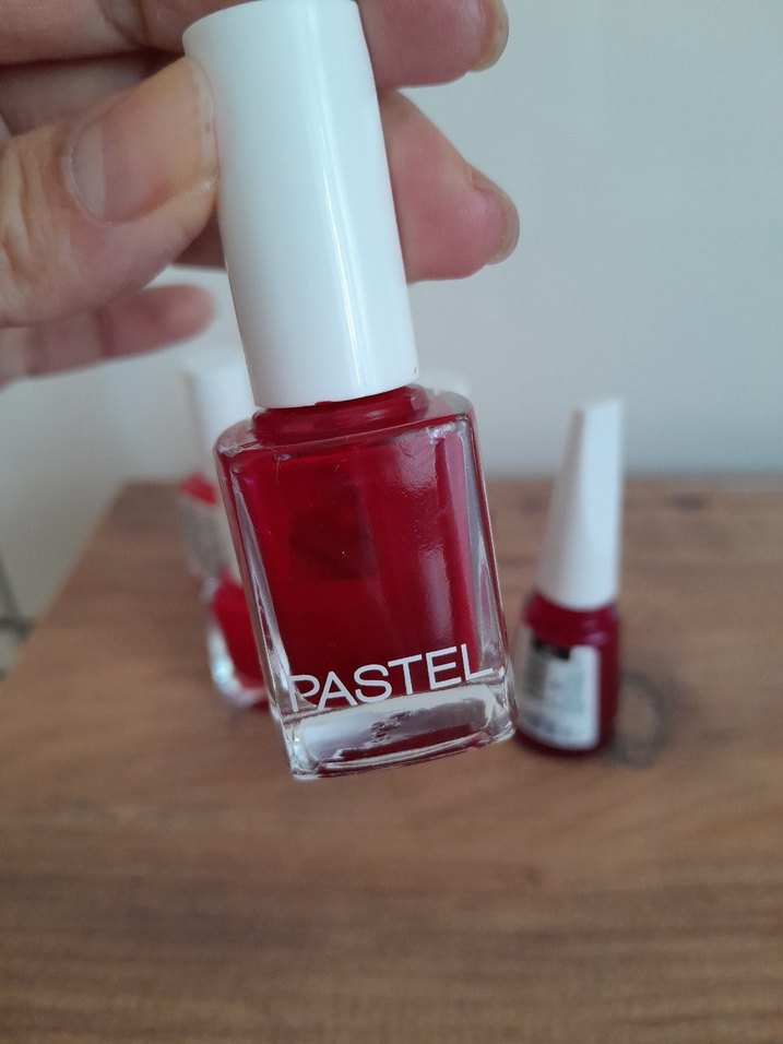 Canlı Kırmızı Pastel & Fırma Oje Seti — görsel 6/6