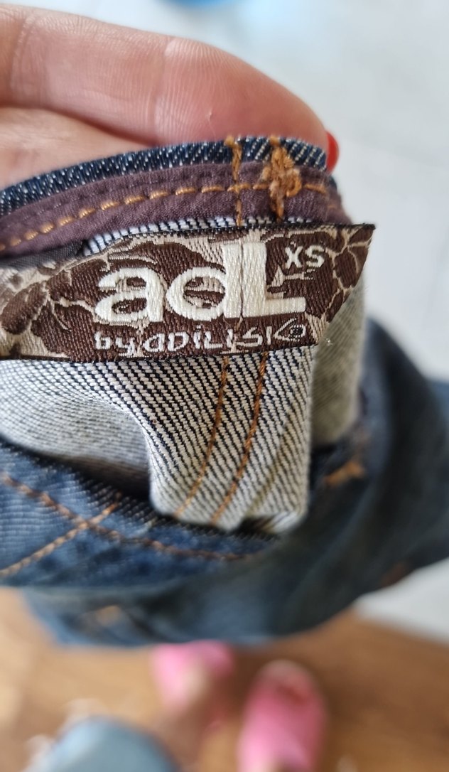 Düğmeli Kolsuz Mavi Denim Yelek - Görsel 3