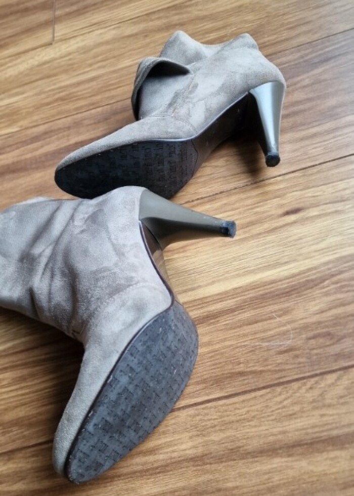 Topuklu süet ayakkabı - Görsel 3