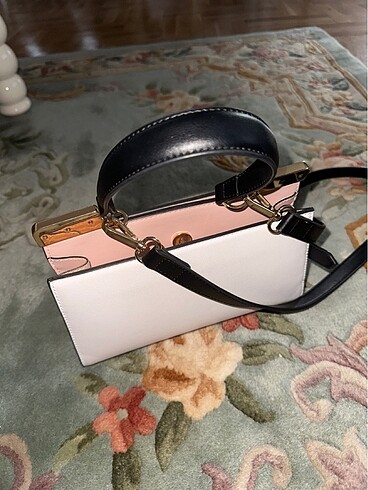  Beden Moschino çanta
