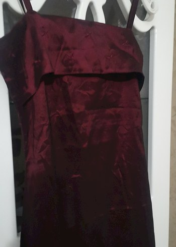 Bordo Uzun Drapeli Straplez Abiye Elbise - Görsel 4