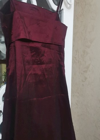 Bordo Uzun Drapeli Straplez Abiye Elbise - Görsel 5