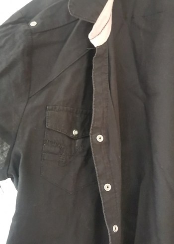 Siyah Kısa Kollu Düğmeli Keten Gömlek - Görsel 3